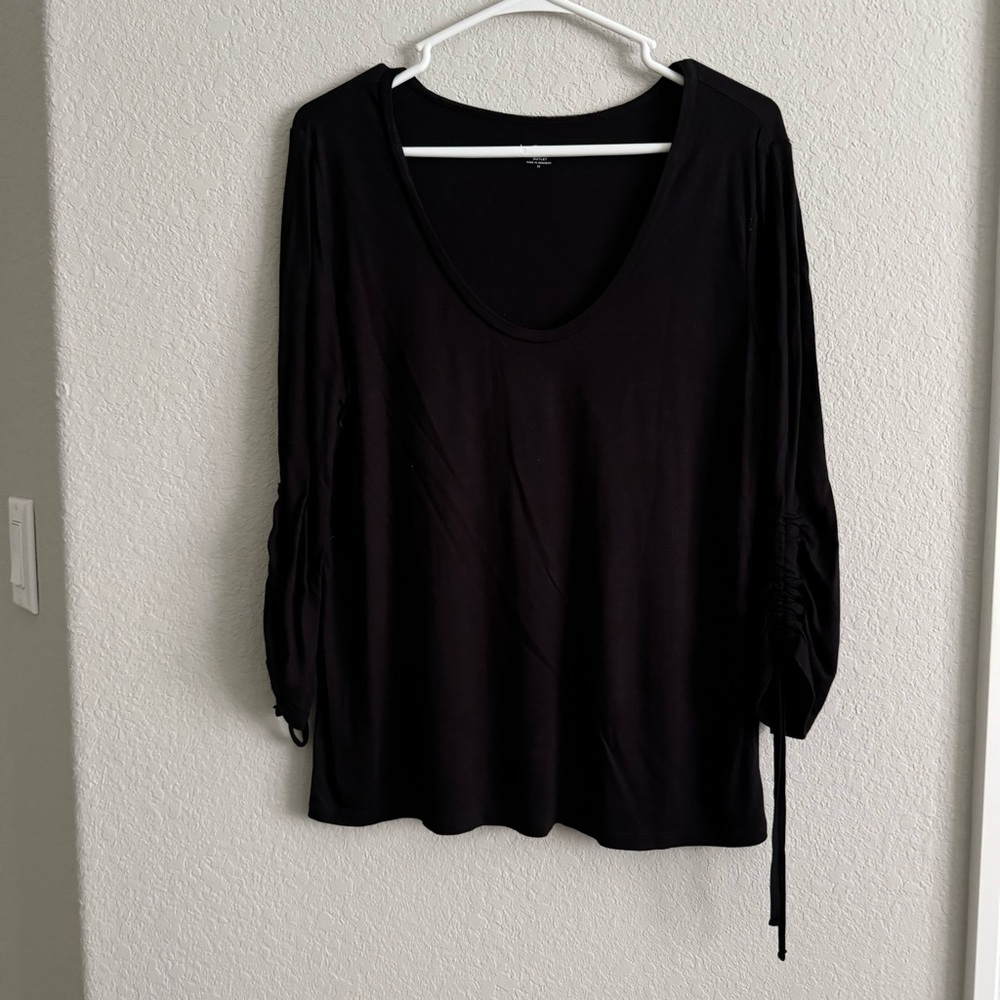 LOFT Black 3/4 Sleeve Ruched Blouse M | Minimalist Office Casual